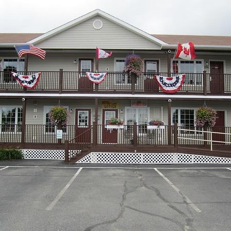 Bishops Country Inn Motel Jackman Dış mekan fotoğraf